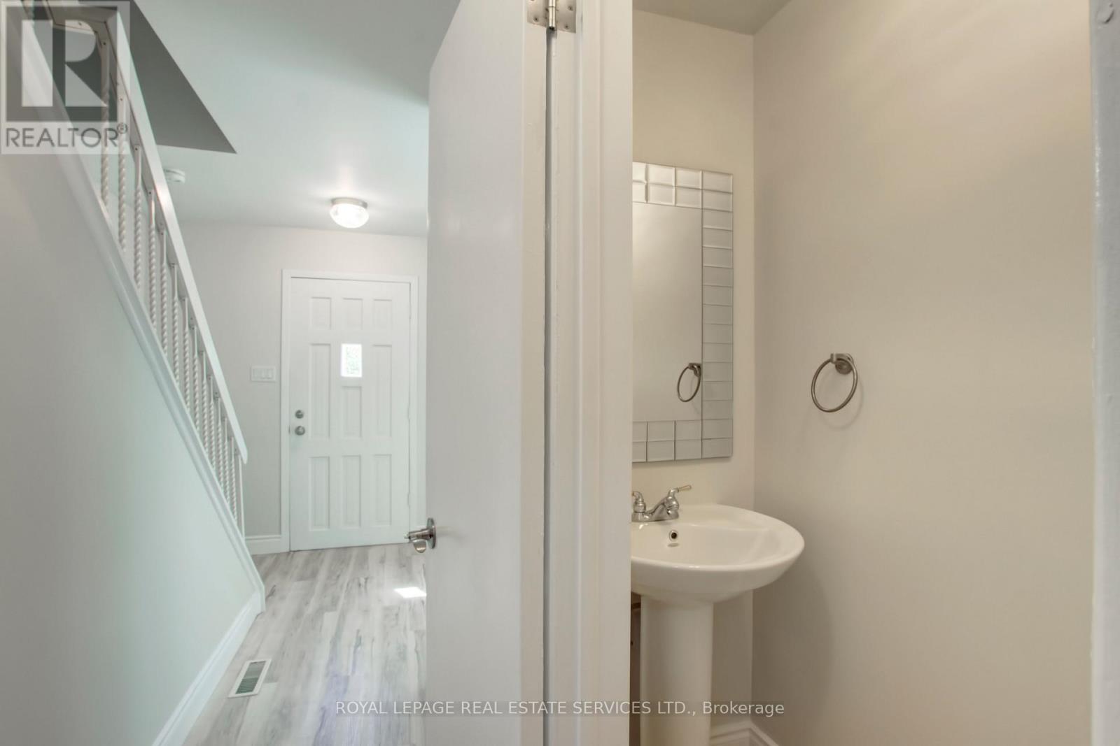 37 - 5475 Lakeshore Road, Burlington, Ontario  L7L 1E1 - Photo 15 - W12822340