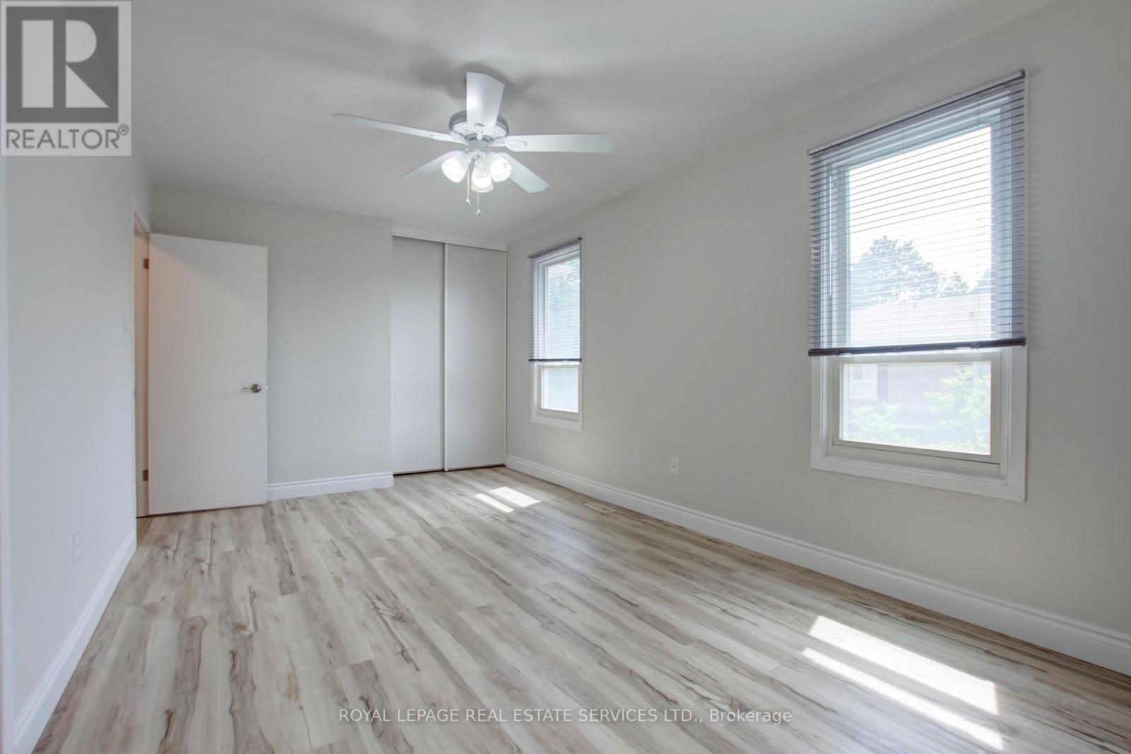 37 - 5475 Lakeshore Road, Burlington, Ontario  L7L 1E1 - Photo 21 - W12822340