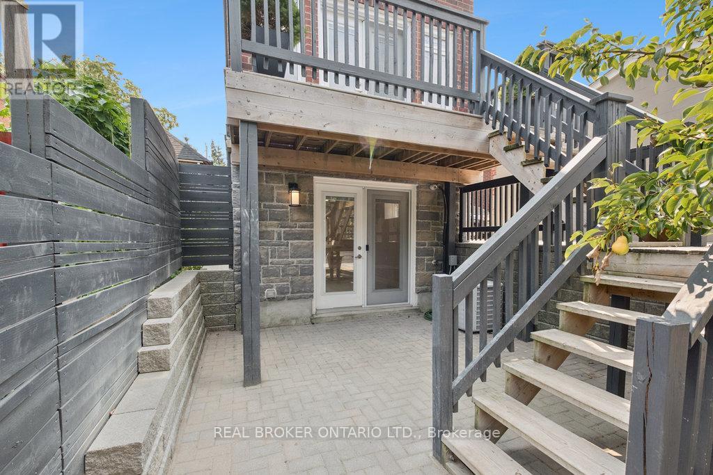 108 Hatherley Road, Toronto (Caledonia-Fairbank), Ontario  M6E 1W2 - Photo 28 - W12822358