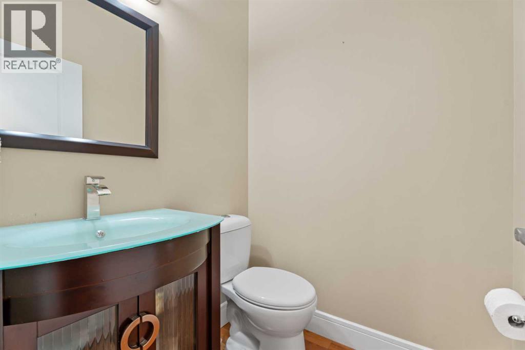 113 Aspen Stone Place Sw, Calgary, Alberta  T3H 0H4 - Photo 19 - A2284484