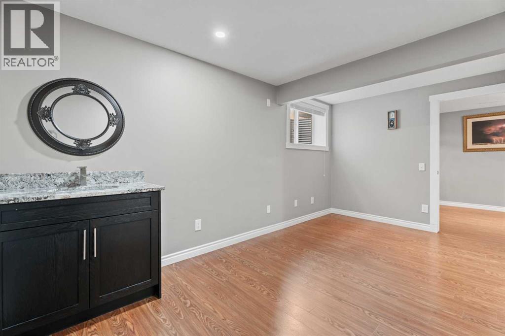 113 Aspen Stone Place Sw, Calgary, Alberta  T3H 0H4 - Photo 41 - A2284484