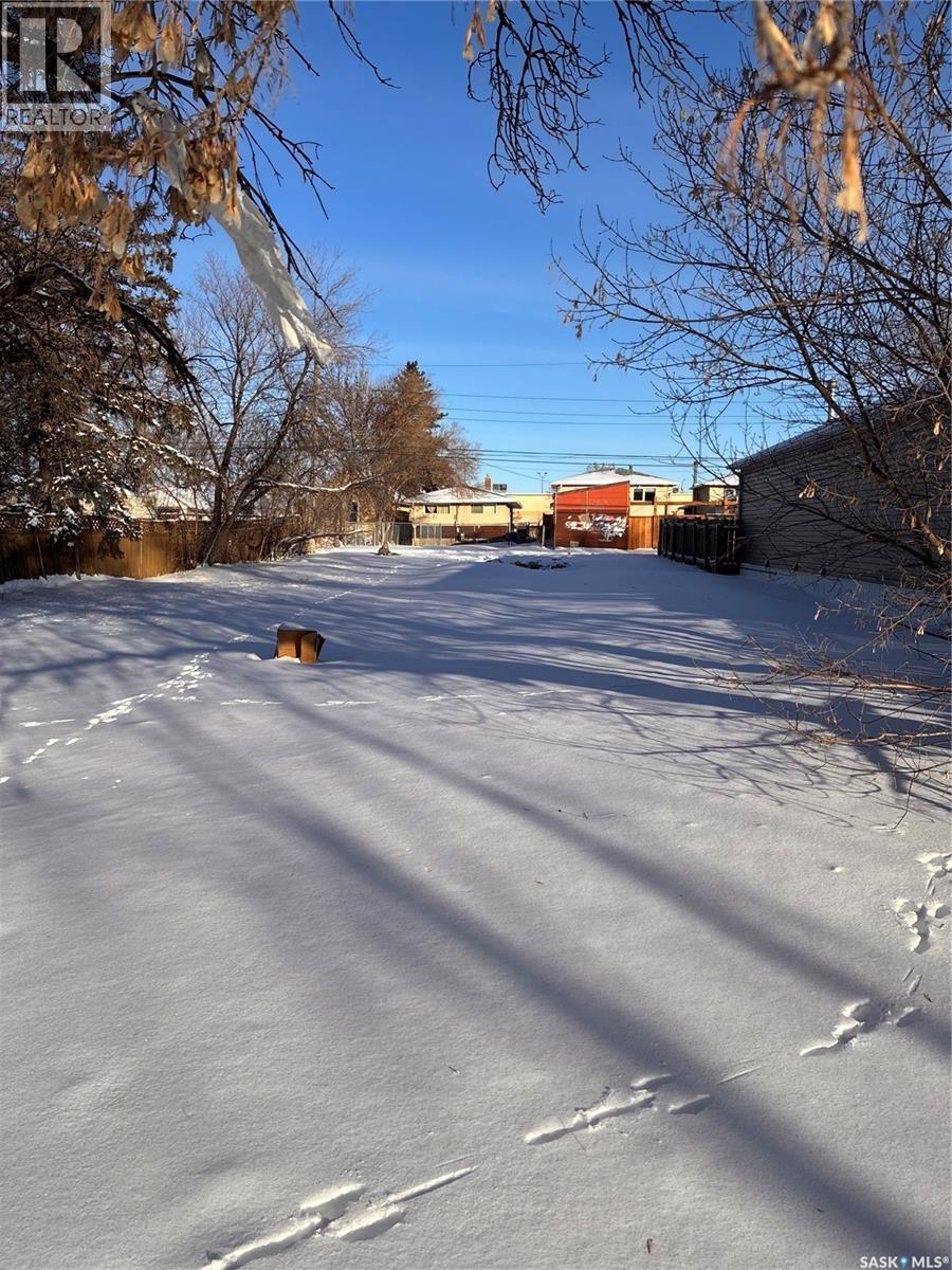 949 Rae Street, Regina, Saskatchewan  S4T 2B5 - Photo 1 - SK029219