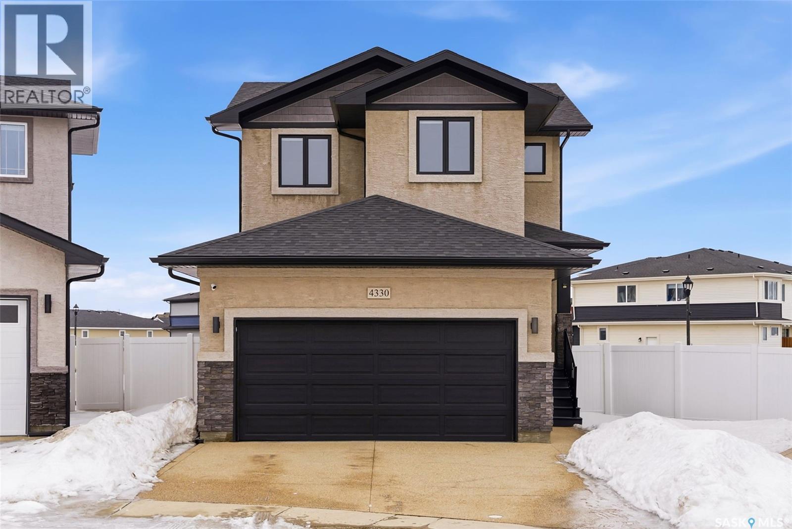 4330 Kinloch Bay E, Regina, Saskatchewan  S4V 3R7 - Photo 2 - SK029142