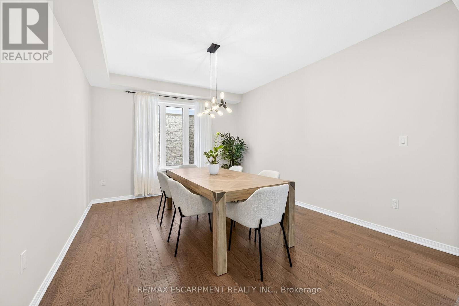 20 Armes Street, Hamilton, Ontario  L0R 1C0 - Photo 19 - X12822144