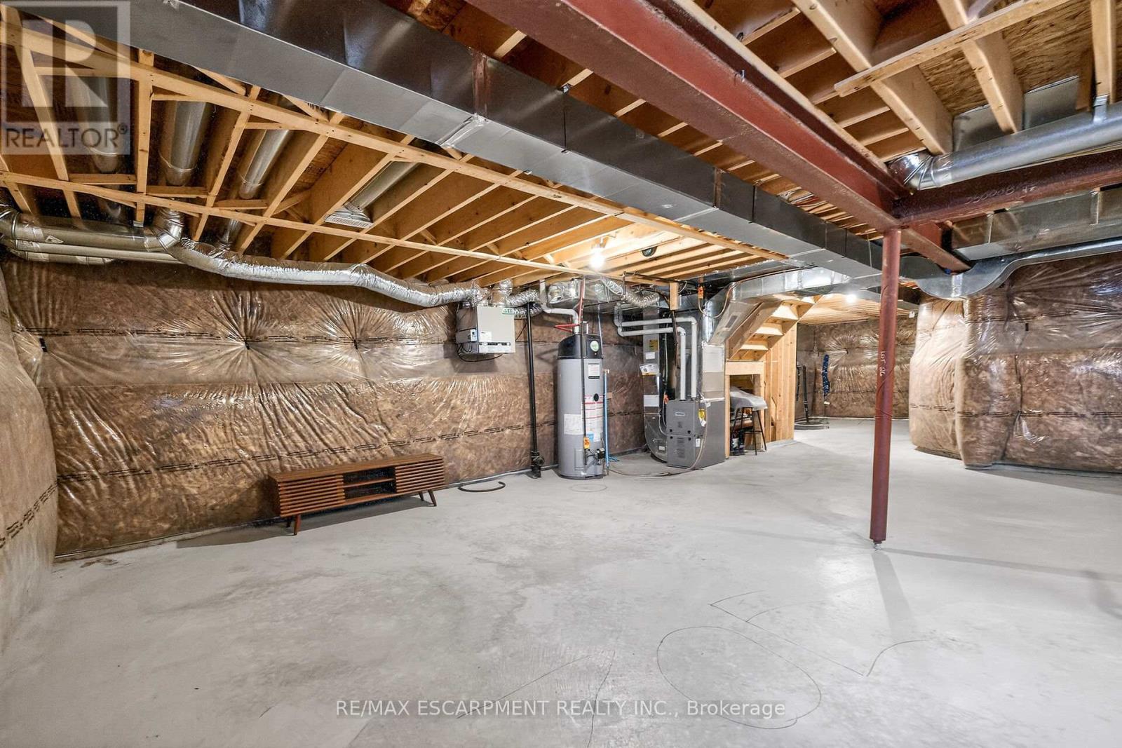 20 Armes Street, Hamilton, Ontario  L0R 1C0 - Photo 47 - X12822144