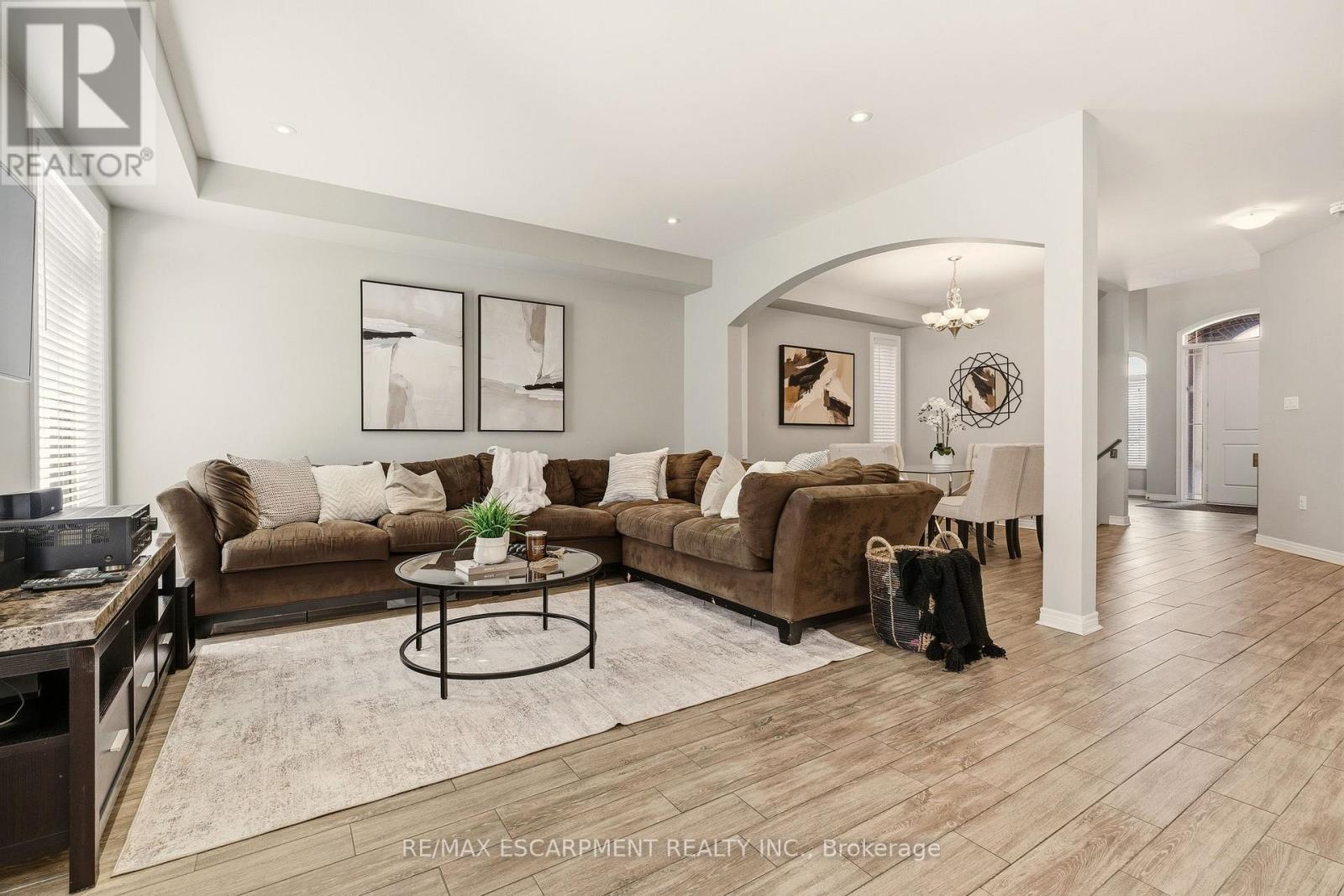 345 Festival Way, Hamilton, Ontario  L0R 1C0 - Photo 6 - X12822248