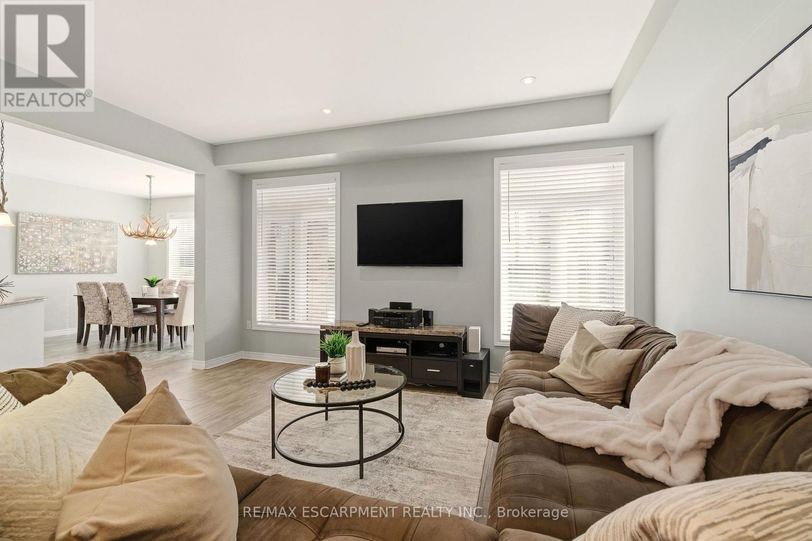 345 Festival Way, Hamilton, Ontario  L0R 1C0 - Photo 8 - X12822248