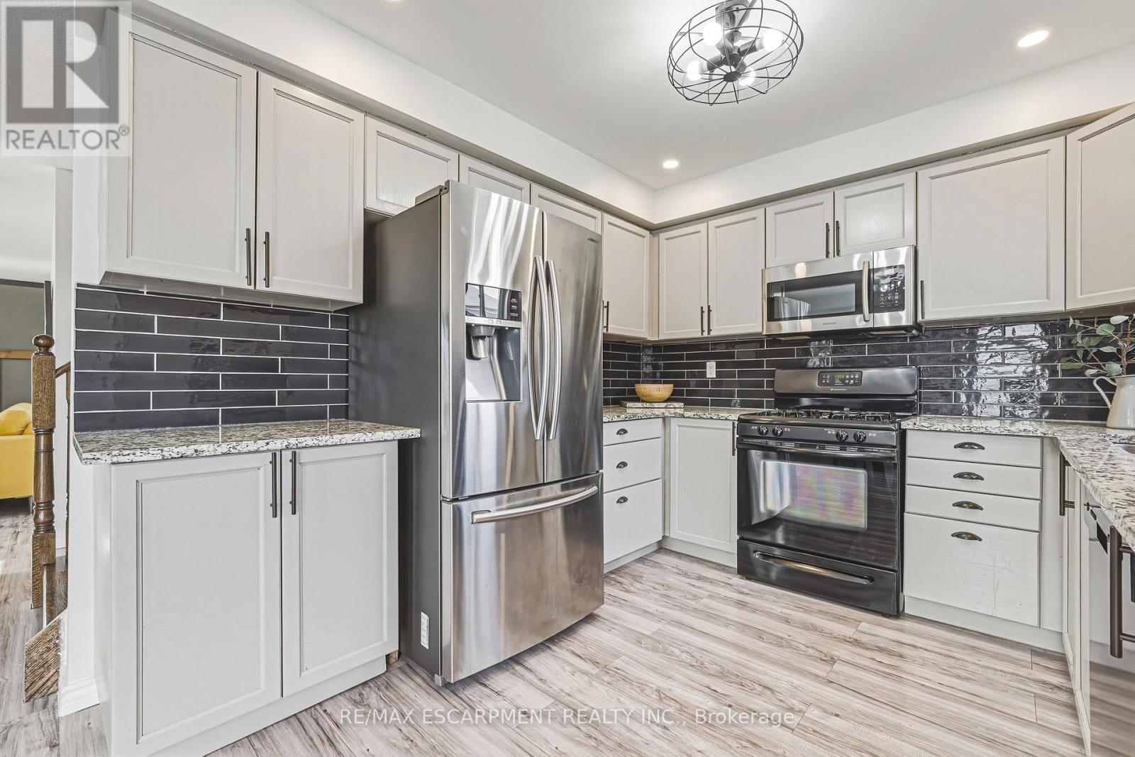 103 Powell Drive, Hamilton, Ontario  L0R 1C0 - Photo 16 - X12822328