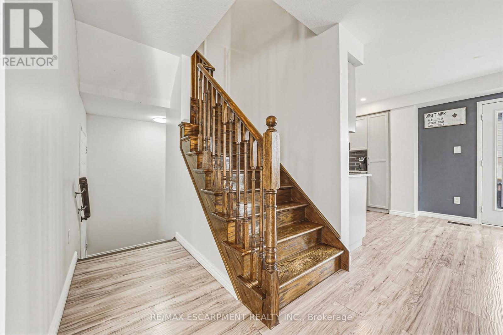 103 Powell Drive, Hamilton, Ontario  L0R 1C0 - Photo 19 - X12822328