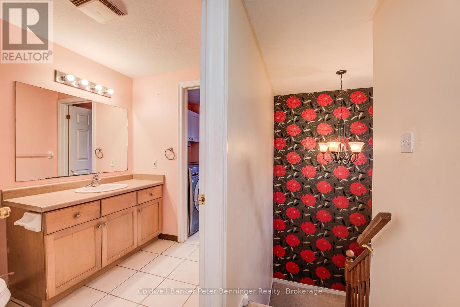 142 Severn Drive, Guelph (Grange Road), Ontario  N1E 7K5 - Photo 22 - X12810988