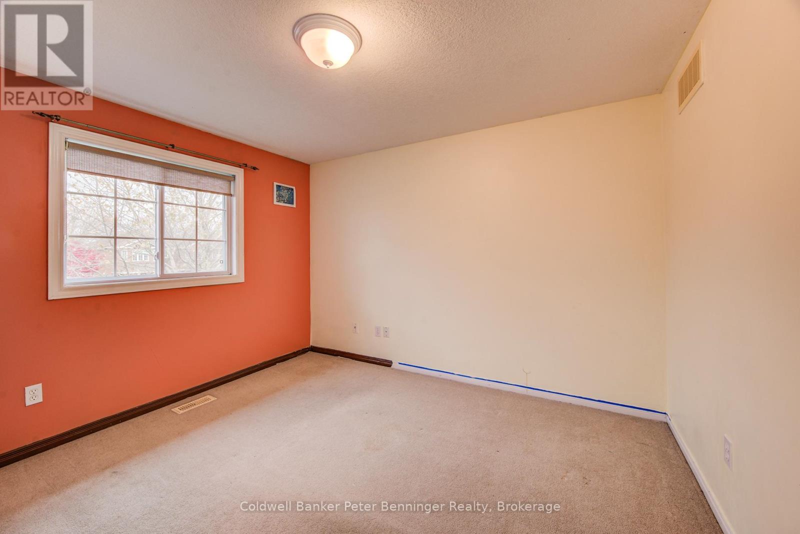 142 Severn Drive, Guelph (Grange Road), Ontario  N1E 7K5 - Photo 28 - X12810988