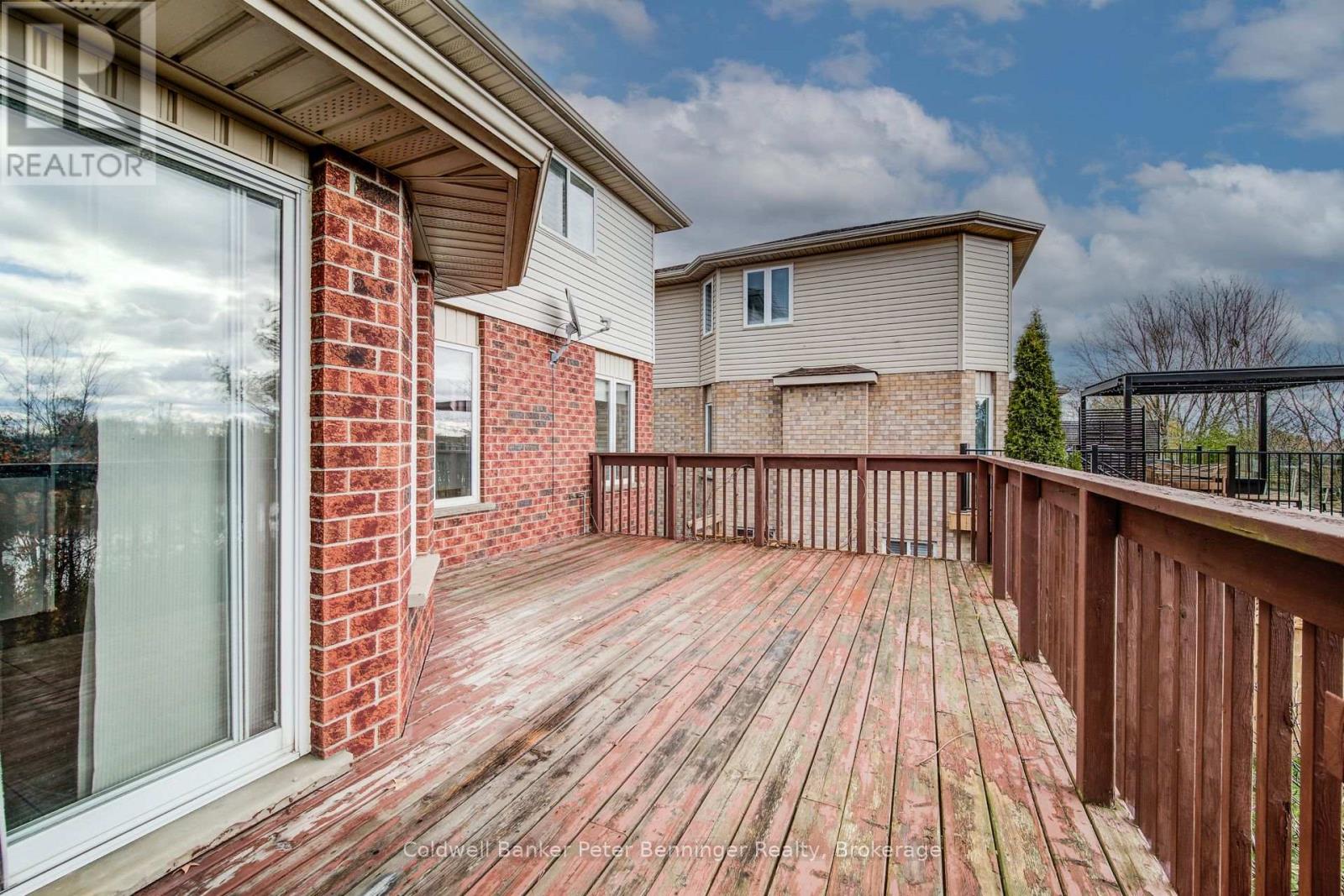 142 Severn Drive, Guelph (Grange Road), Ontario  N1E 7K5 - Photo 40 - X12810988