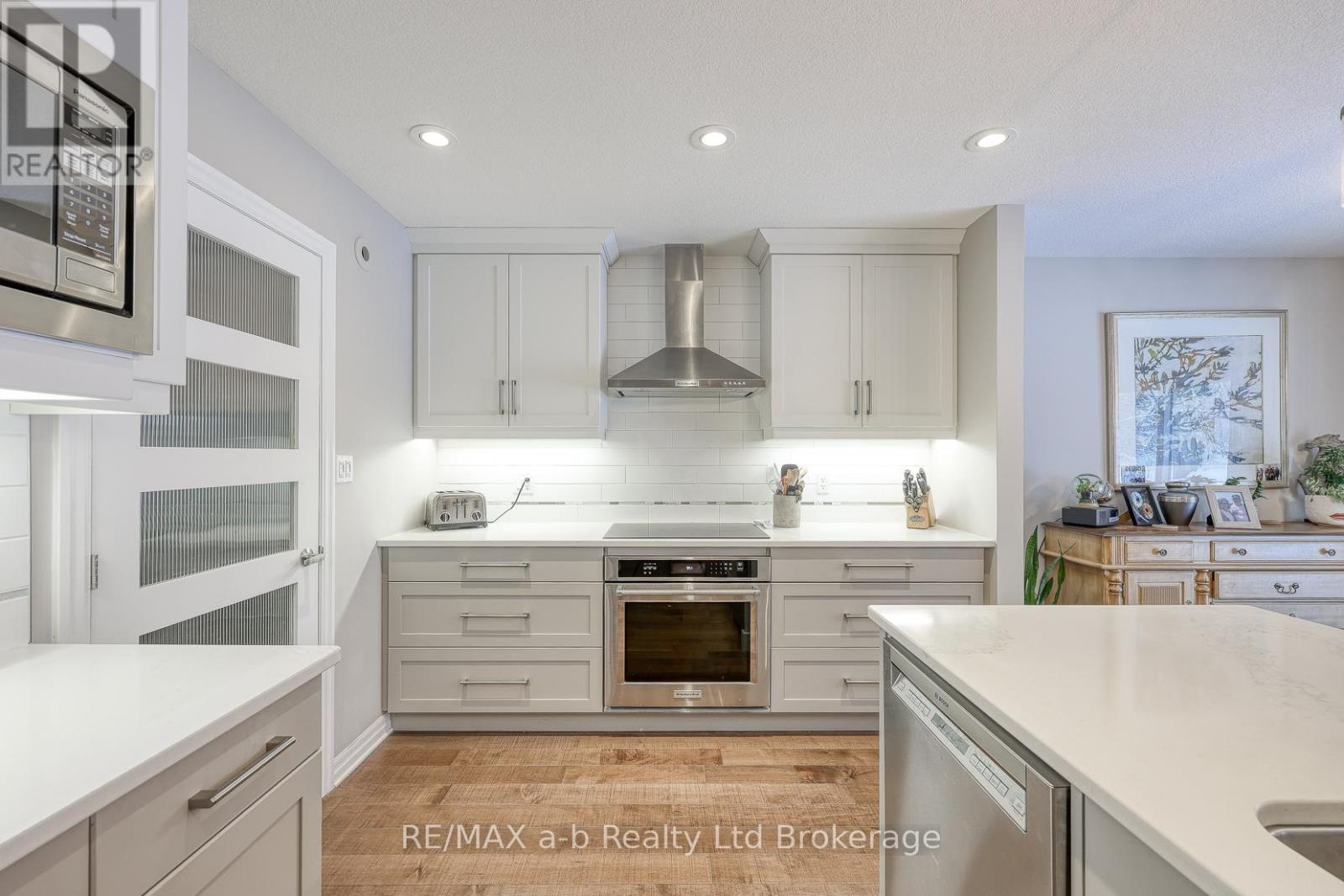 56 Hollingshead Road, Ingersoll, Ontario  N5C 0C6 - Photo 18 - X12822516