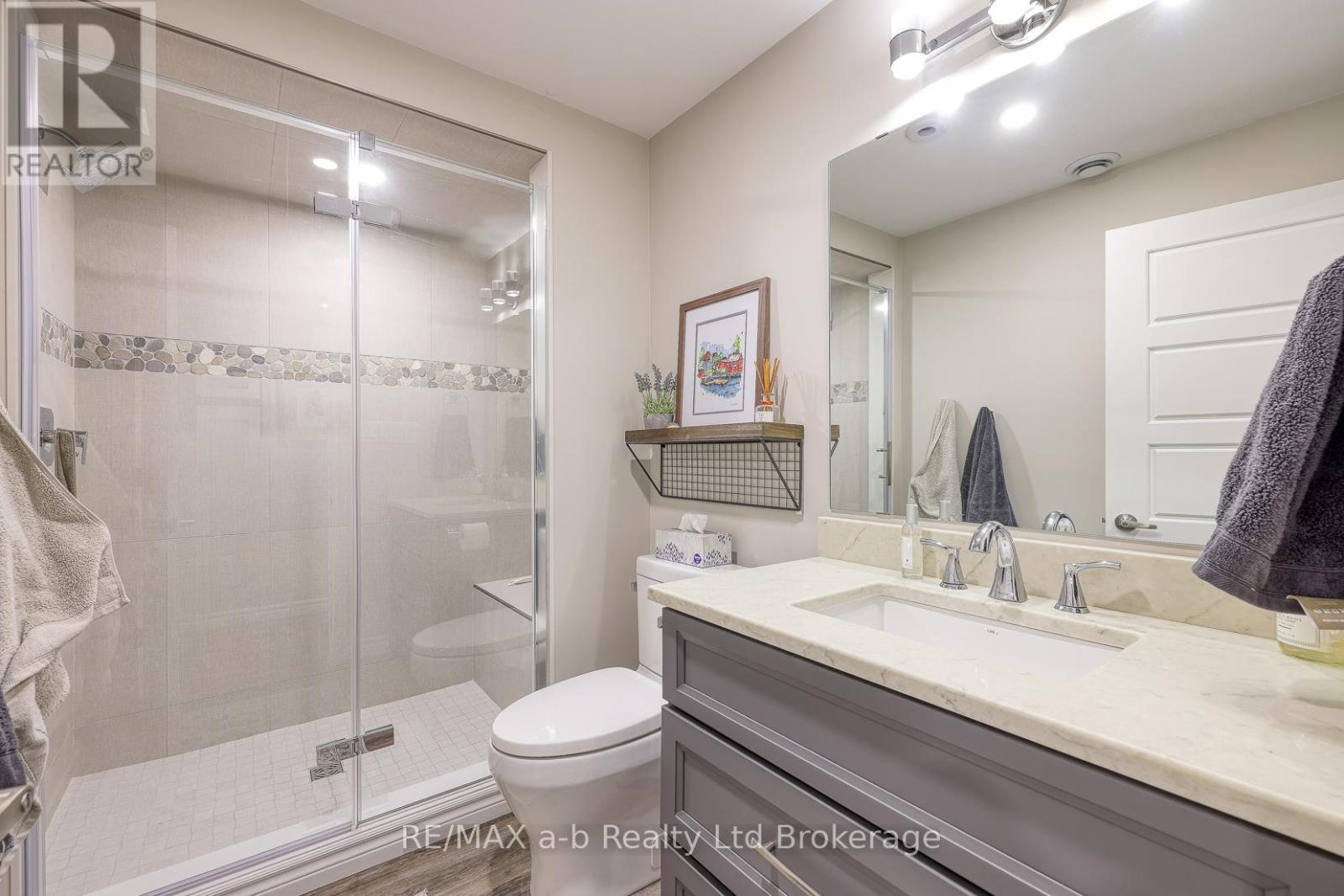 56 Hollingshead Road, Ingersoll, Ontario  N5C 0C6 - Photo 34 - X12822516