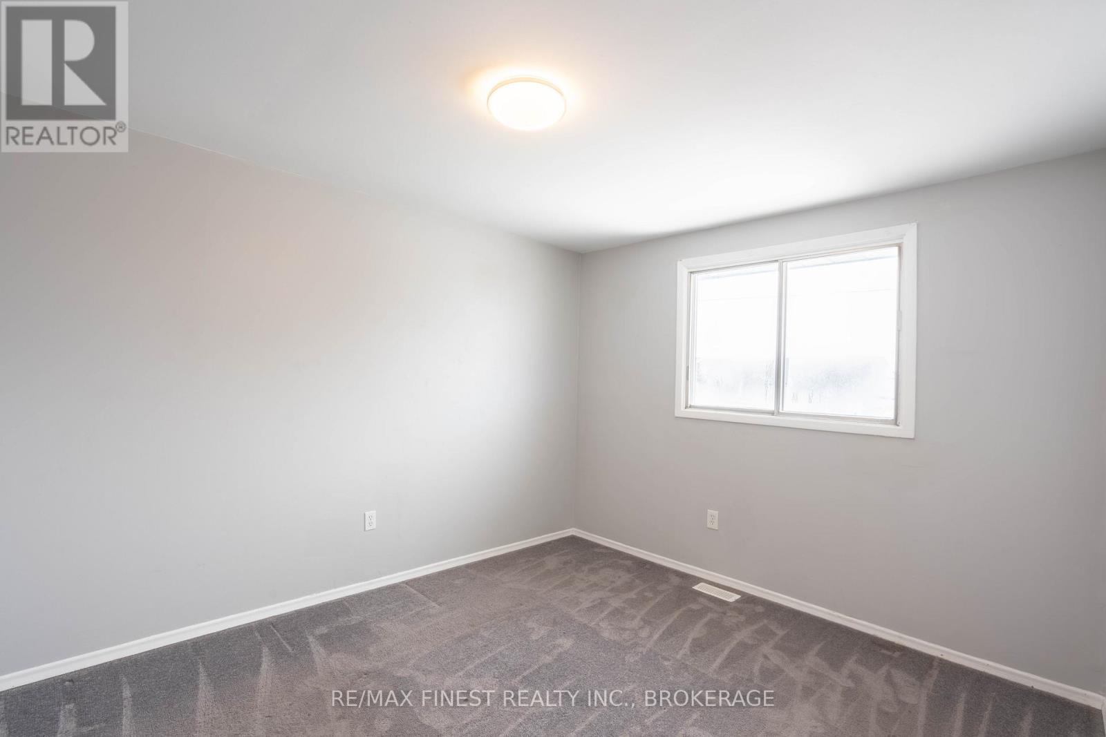 991 Amberdale Crescent, Kingston, Ontario  K7M 6X6 - Photo 13 - X12818812