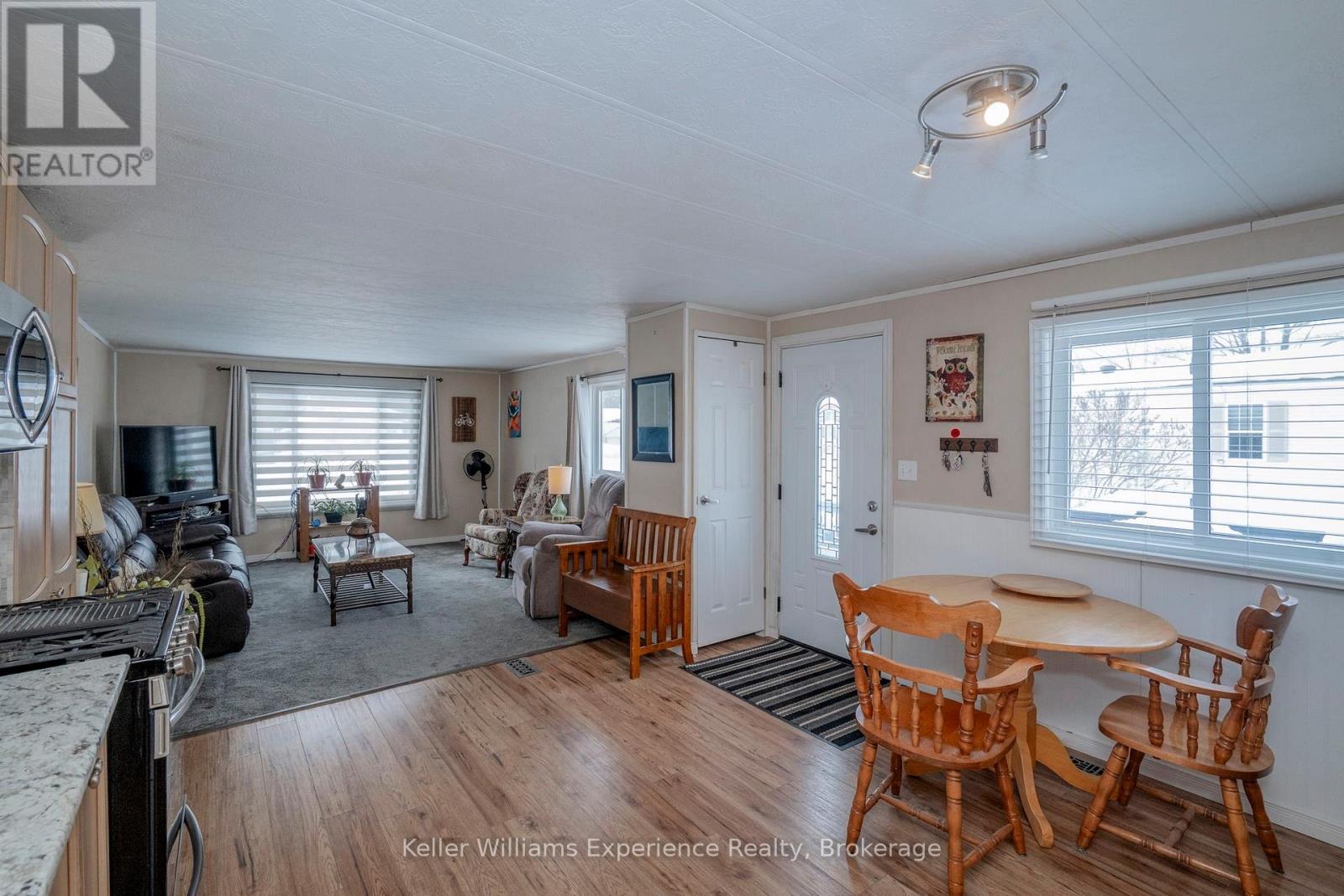 46 - 5263 Elliott Side Road, Tay, Ontario L4R 4K3 - Photo 4 - S12822524