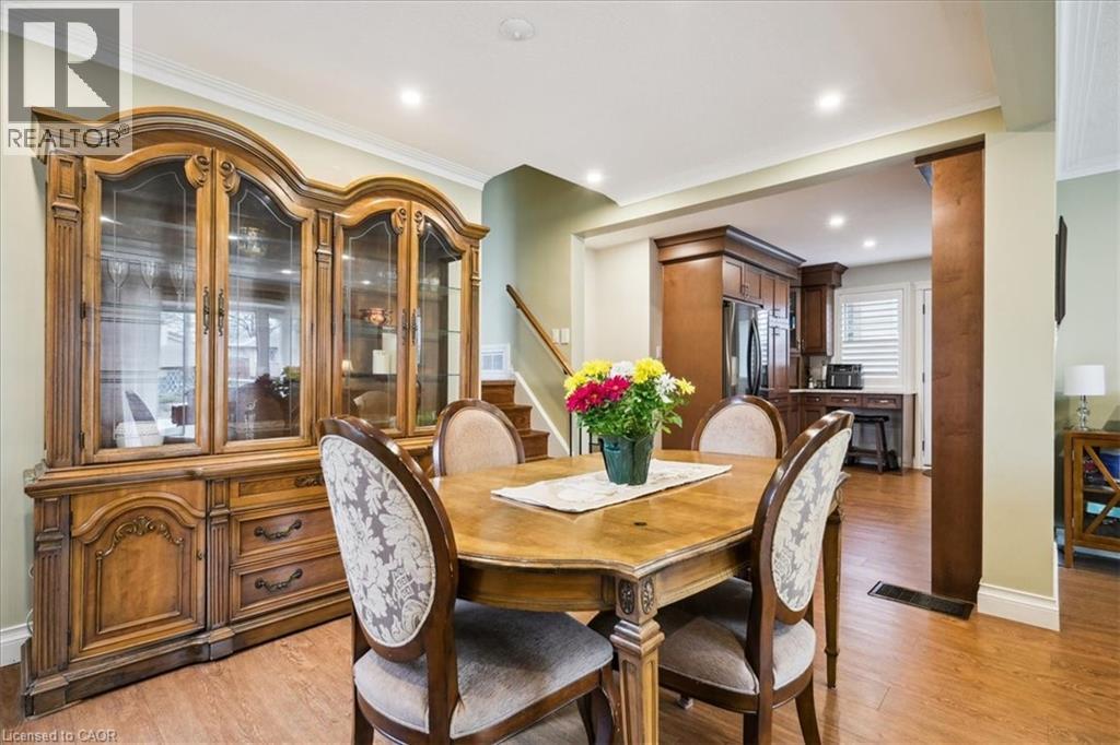 2033 Saxon Road, Oakville, Ontario  L6L 2V1 - Photo 14 - 40807174