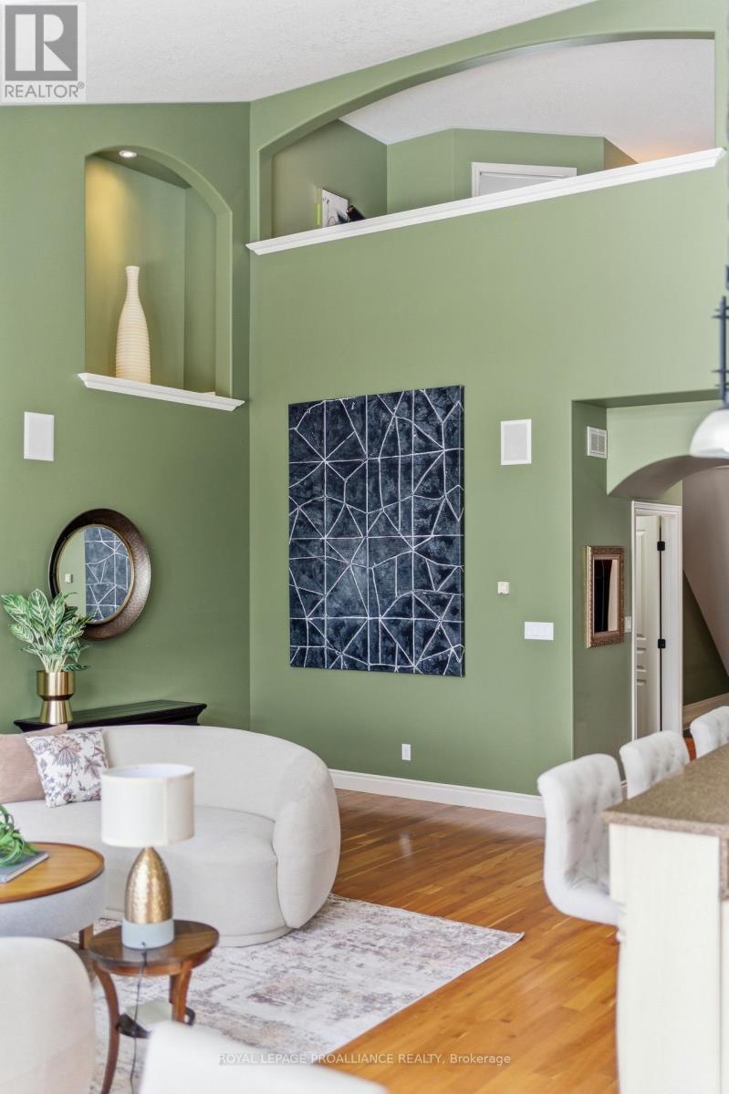 240 Avondale Road, Belleville, Ontario  K8P 0B6 - Photo 24 - X12822484