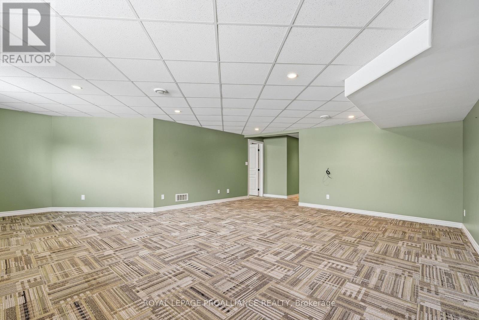 240 Avondale Road, Belleville, Ontario  K8P 0B6 - Photo 45 - X12822484