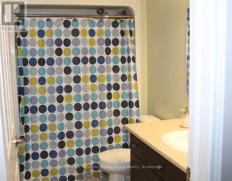 218 Silurian Drive, Guelph, Ontario  N1E 7B9 - Photo 10 - X12822438