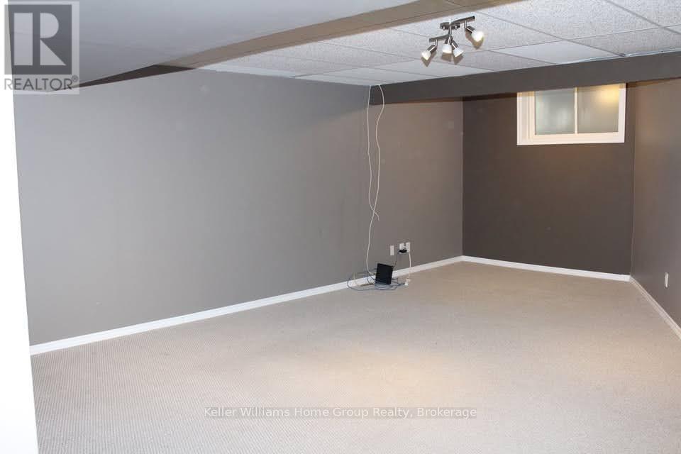 218 Silurian Drive, Guelph, Ontario  N1E 7B9 - Photo 12 - X12822438