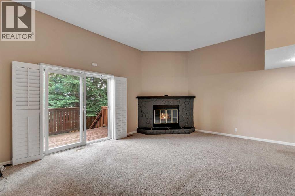 22 Coachway Green Sw, Calgary, Alberta  T3H 1V8 - Photo 7 - A2287388