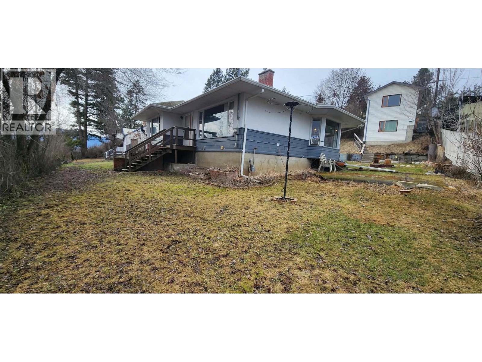 2017 Catt Avenue, Lumby, British Columbia  V0E 2G0 - Photo 1 - 10370379