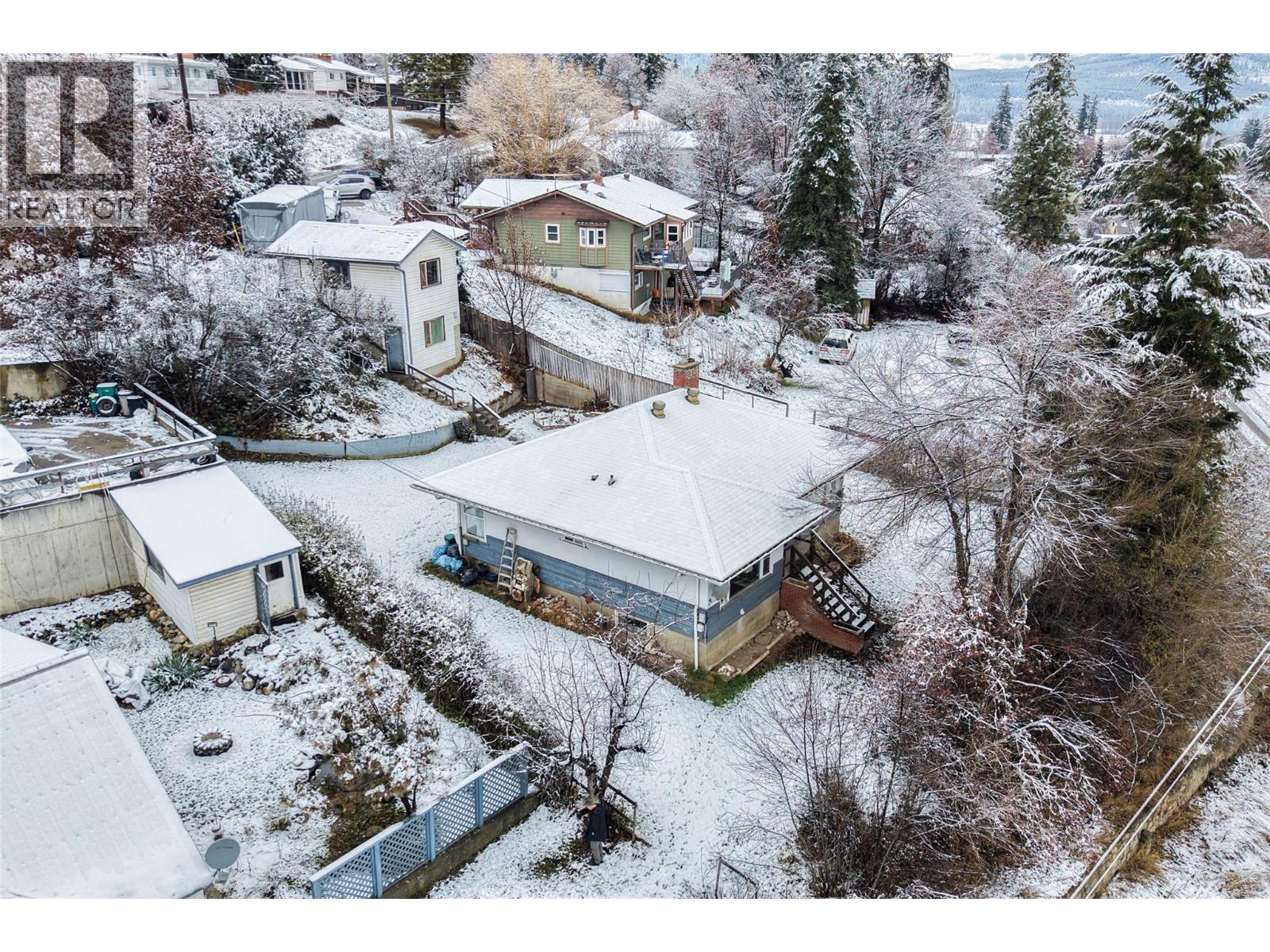 2017 Catt Avenue, Lumby, British Columbia  V0E 2G0 - Photo 41 - 10370379