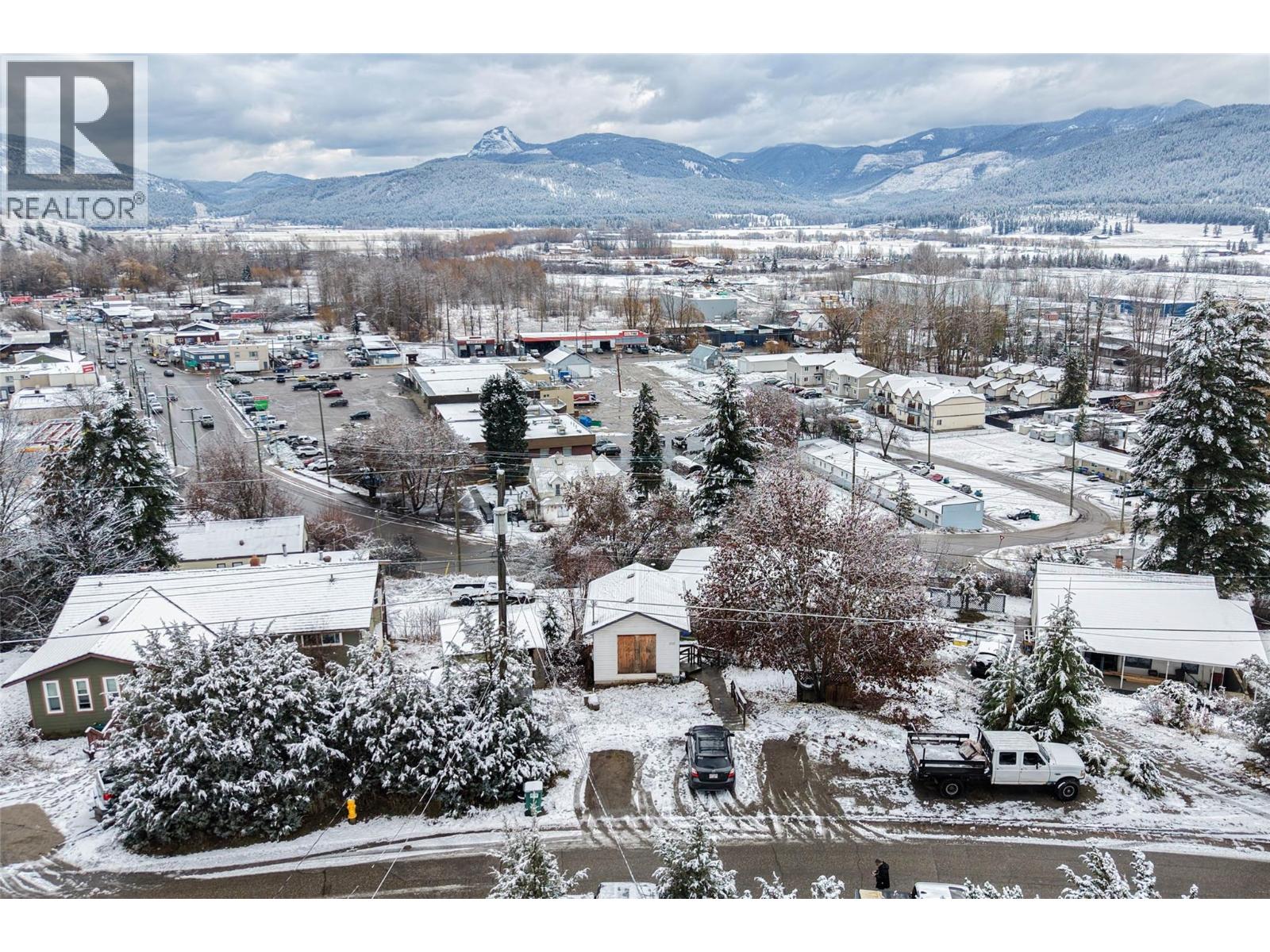 2017 Catt Avenue, Lumby, British Columbia  V0E 2G0 - Photo 38 - 10370379