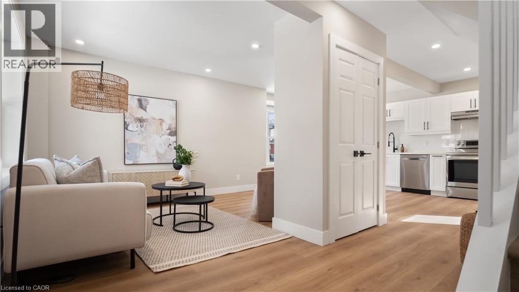 491 Upper Wentworth Street, Hamilton, Ontario  L9A 4T8 - Photo 14 - 40807879