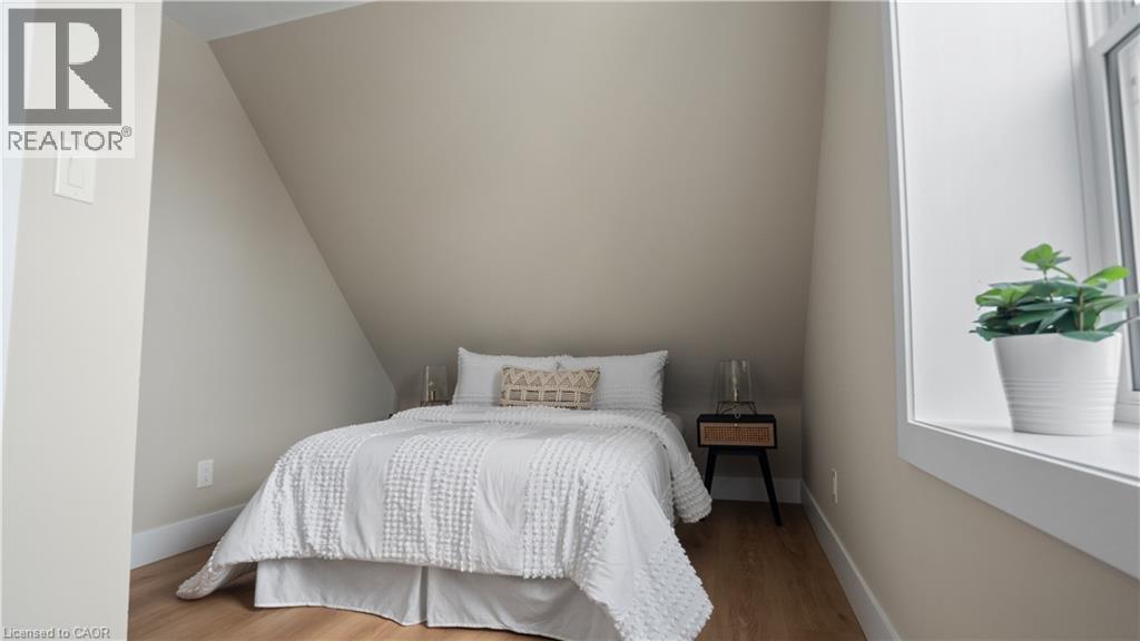 491 Upper Wentworth Street, Hamilton, Ontario  L9A 4T8 - Photo 20 - 40807879