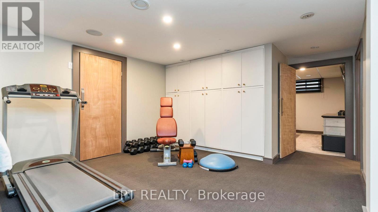 Photo 25 of 38 for 631 Elm Street