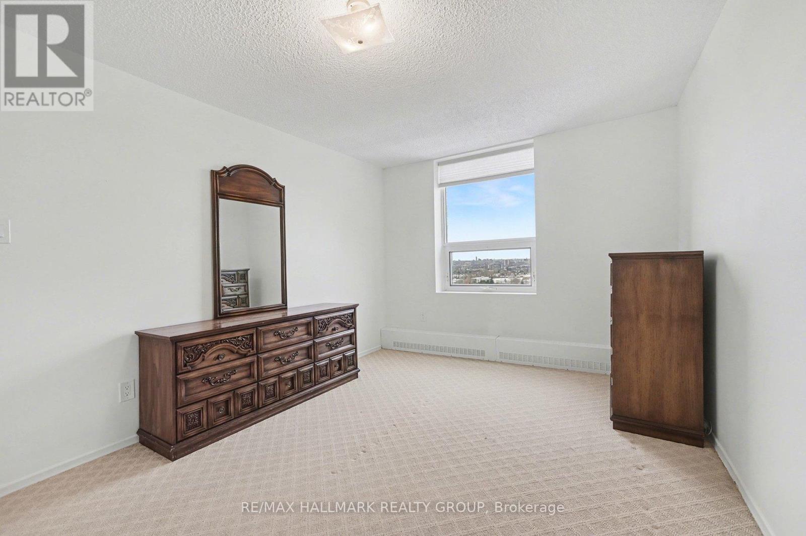 1402 - 665 Bathgate Drive, Ottawa, Ontario  K1K 3Y4 - Photo 17 - X12822404