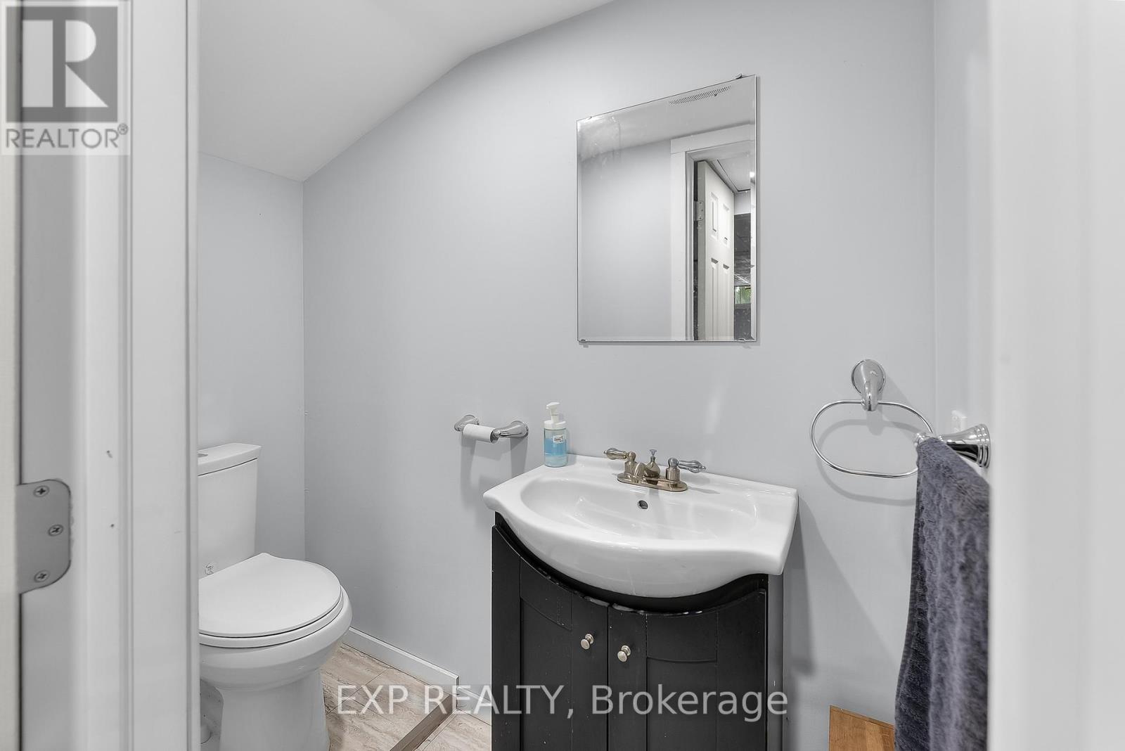 6937 Waterloo Drive, Niagara Falls (Casey), Ontario  L2J 1E3 - Photo 34 - X12822488