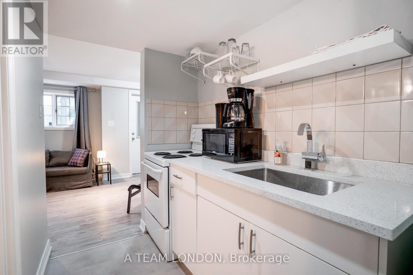 Photo 30 of 44 for 3 & 4 - 39 Regina Street