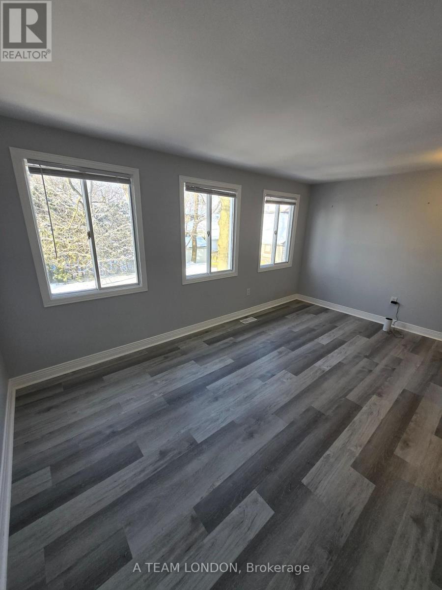 3 & 4 - 39 Regina Street, London East, Ontario  N5Y 3B6 - Photo 15 - X12468174