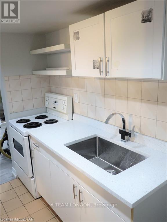 3 & 4 - 39 Regina Street, London East, Ontario  N5Y 3B6 - Photo 29 - X12468174