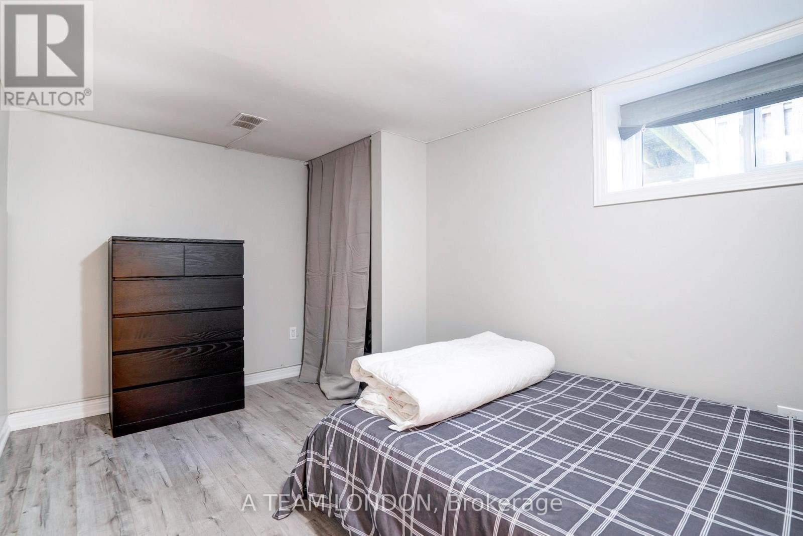 3 & 4 - 39 Regina Street, London East, Ontario  N5Y 3B6 - Photo 32 - X12468174