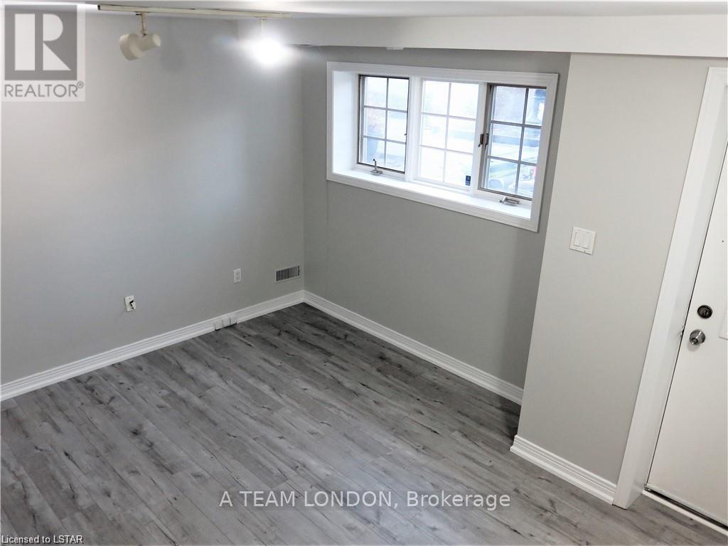3 & 4 - 39 Regina Street, London East, Ontario  N5Y 3B6 - Photo 38 - X12468174
