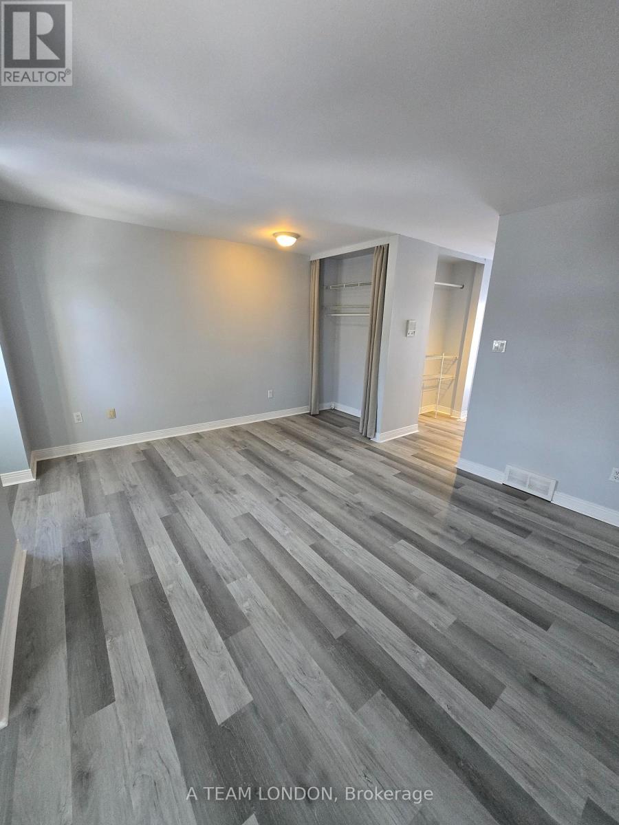 3 & 4 - 39 Regina Street, London East, Ontario  N5Y 3B6 - Photo 5 - X12468174