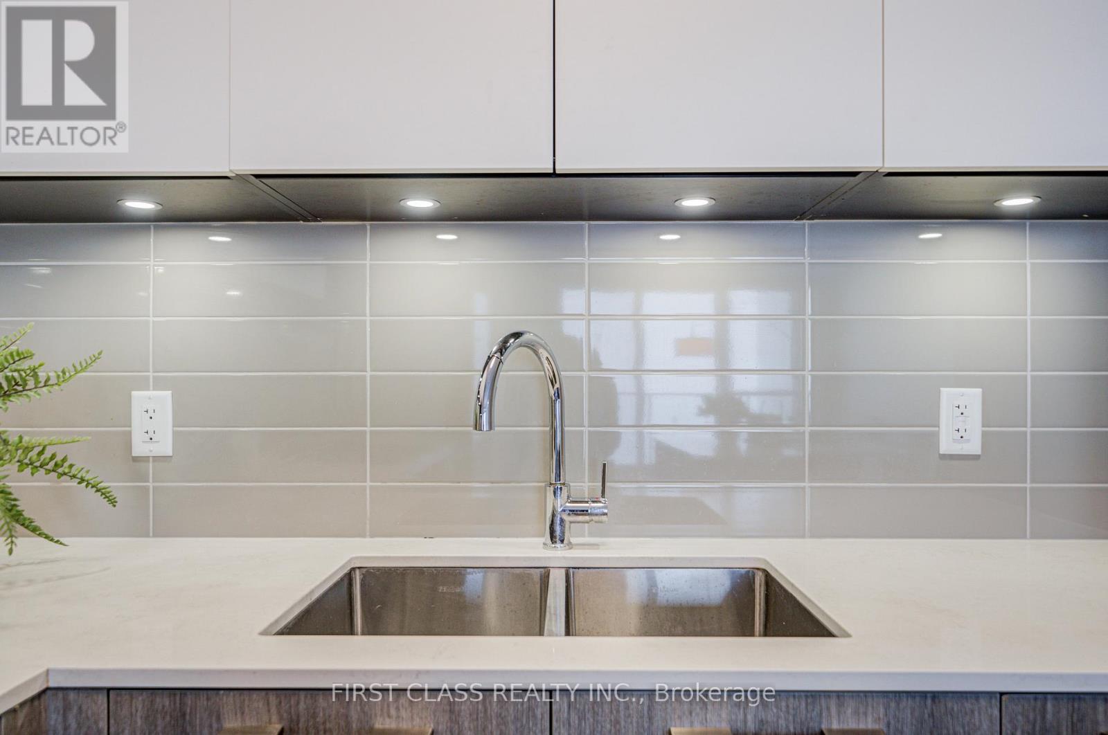 3106 - 18 Water Walk Drive, Markham, Ontario  L3R 6L5 - Photo 12 - N12751422