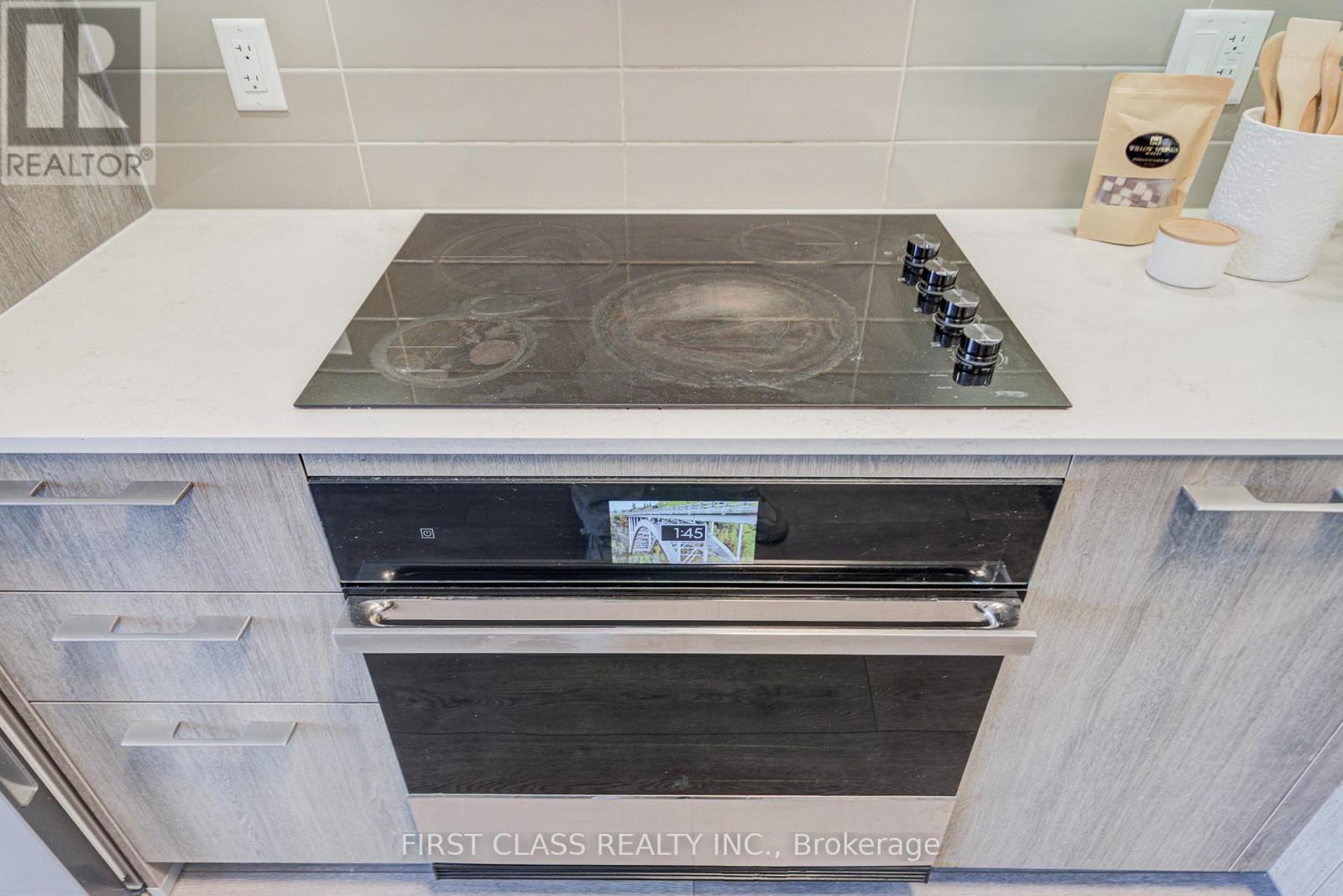 3106 - 18 Water Walk Drive, Markham, Ontario  L3R 6L5 - Photo 13 - N12751422