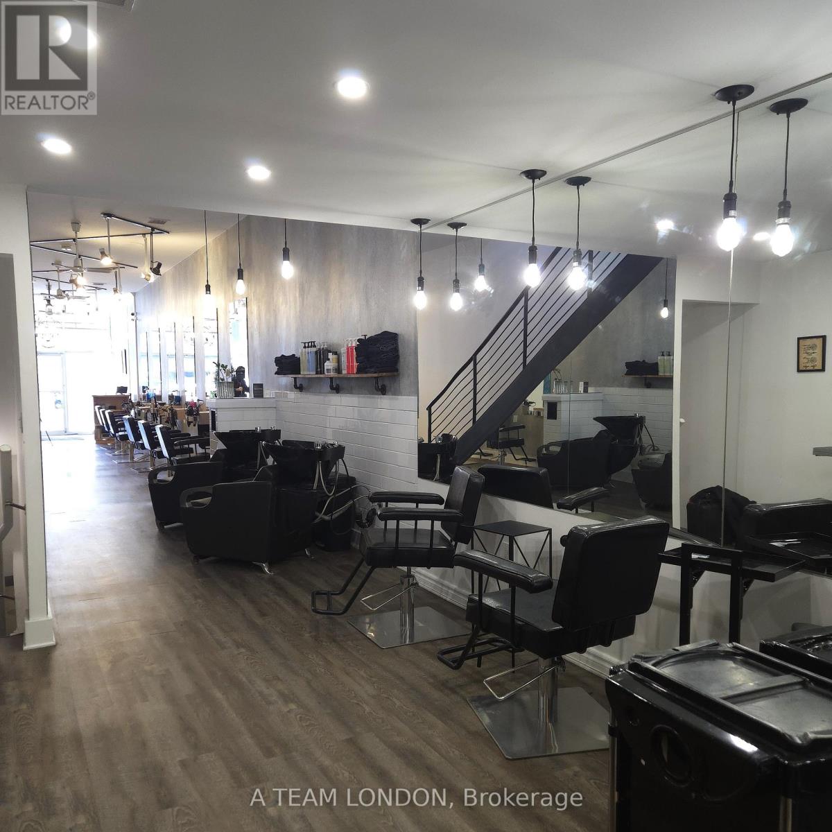 286 Dundas Street, London East, Ontario  N6B 1T6 - Photo 9 - X12584294