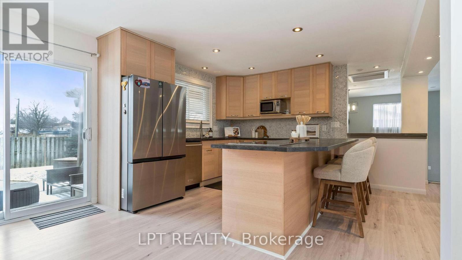 631 Elm Street, St. Thomas, Ontario  N5R 1K9 - Photo 5 - X12822400