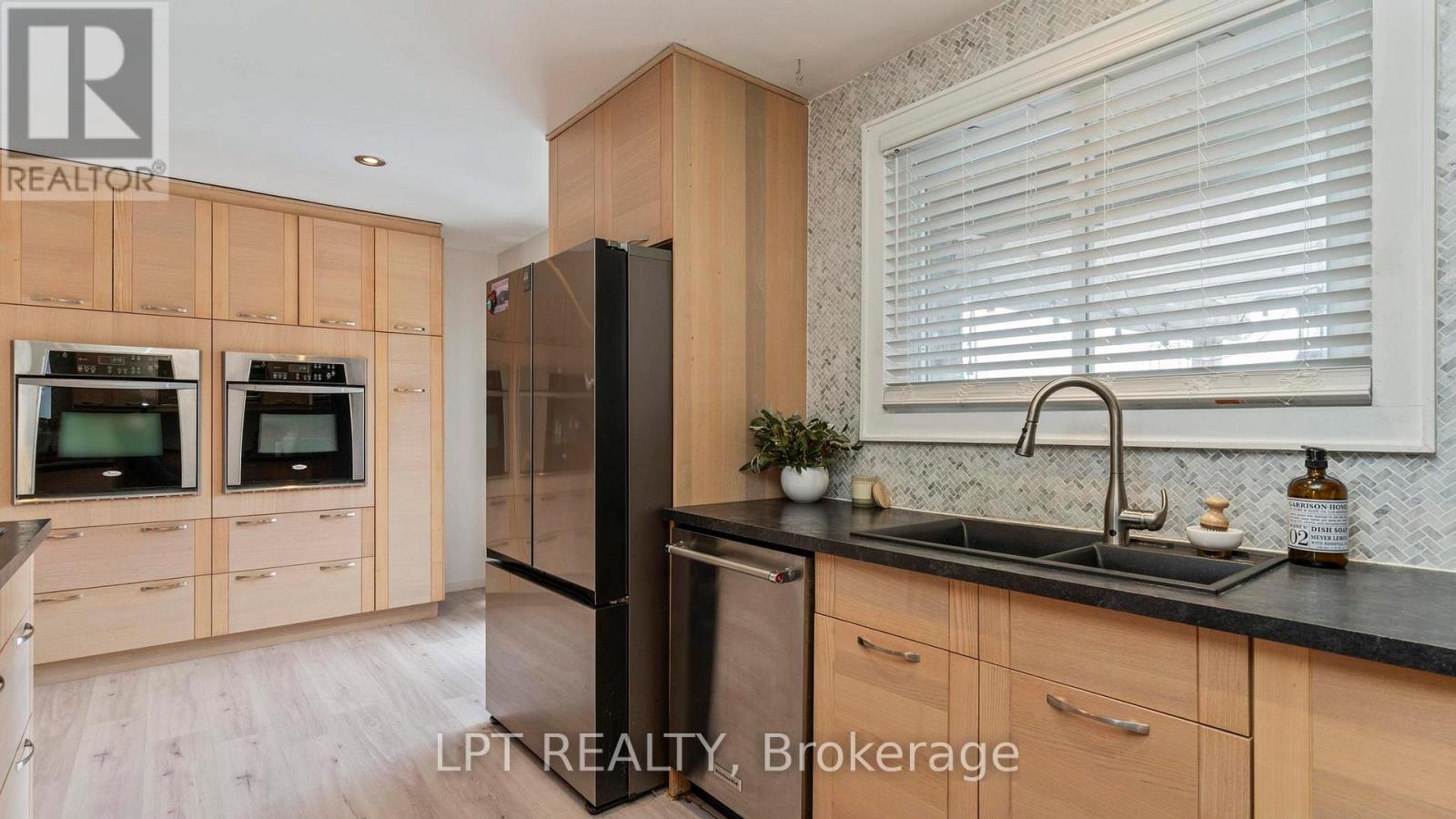 631 Elm Street, St. Thomas, Ontario  N5R 1K9 - Photo 6 - X12822400