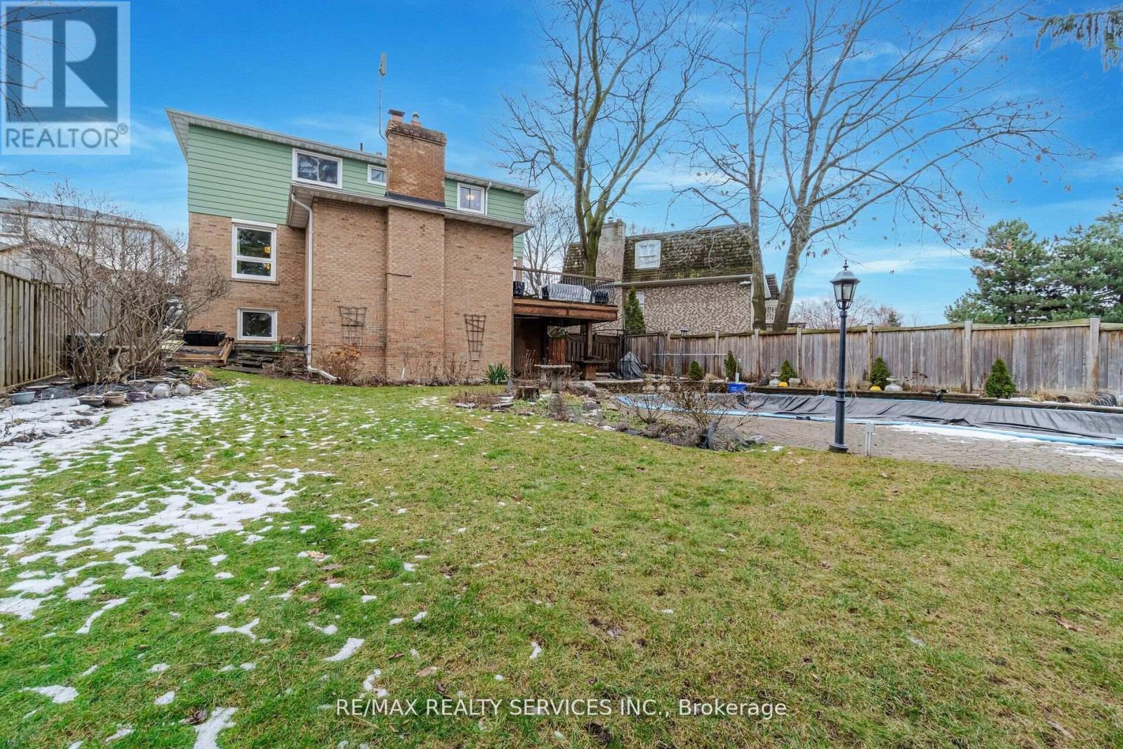 15 Pine Ridge Lane, Brampton, Ontario  L6W 1G6 - Photo 31 - W12822192