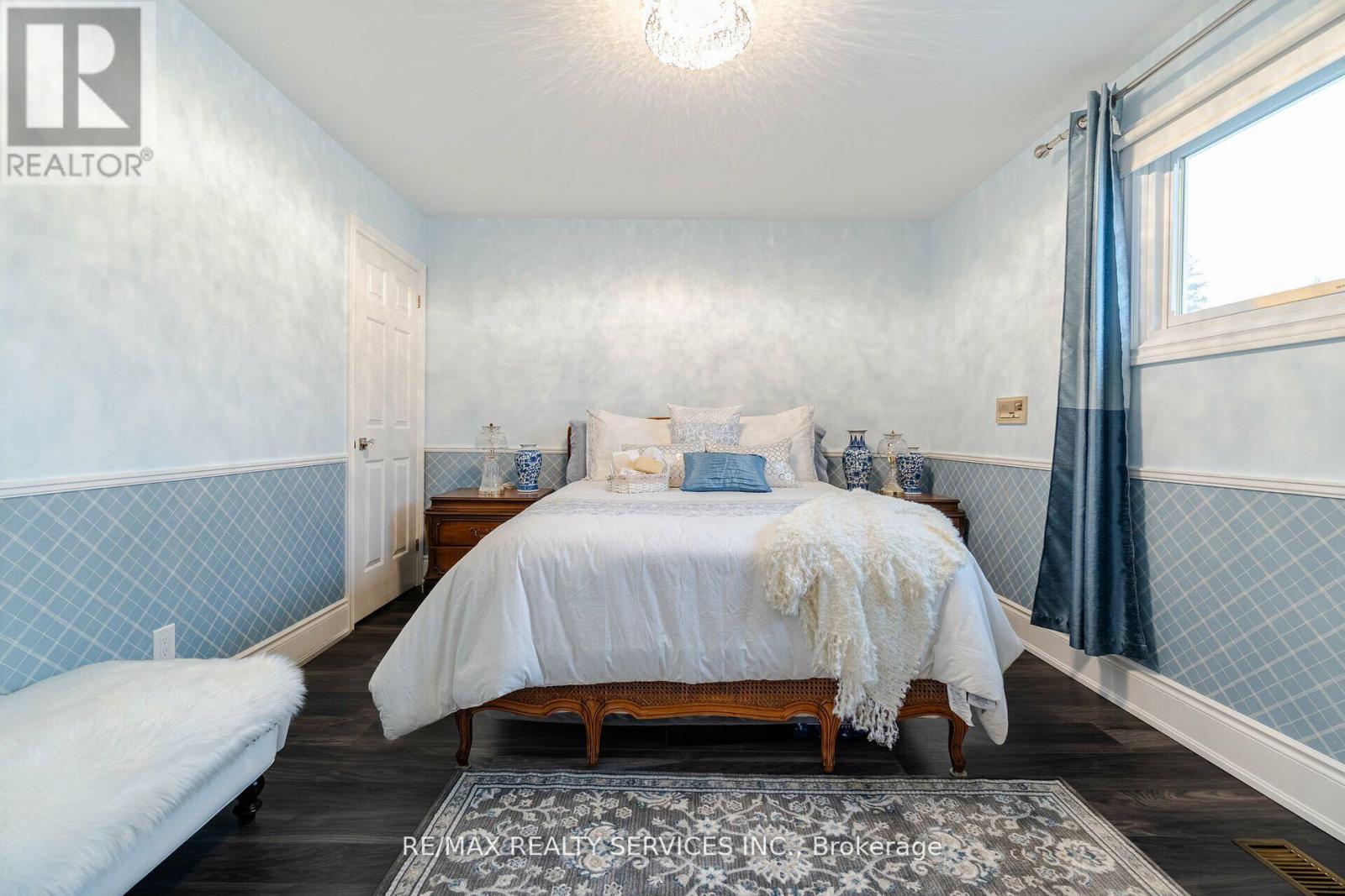 15 Pine Ridge Lane, Brampton, Ontario  L6W 1G6 - Photo 24 - W12822192