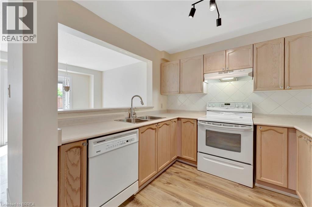 31 Moss Boulevard Unit# 26, Dundas, Ontario  L9H 7A6 - Photo 7 - 40807346