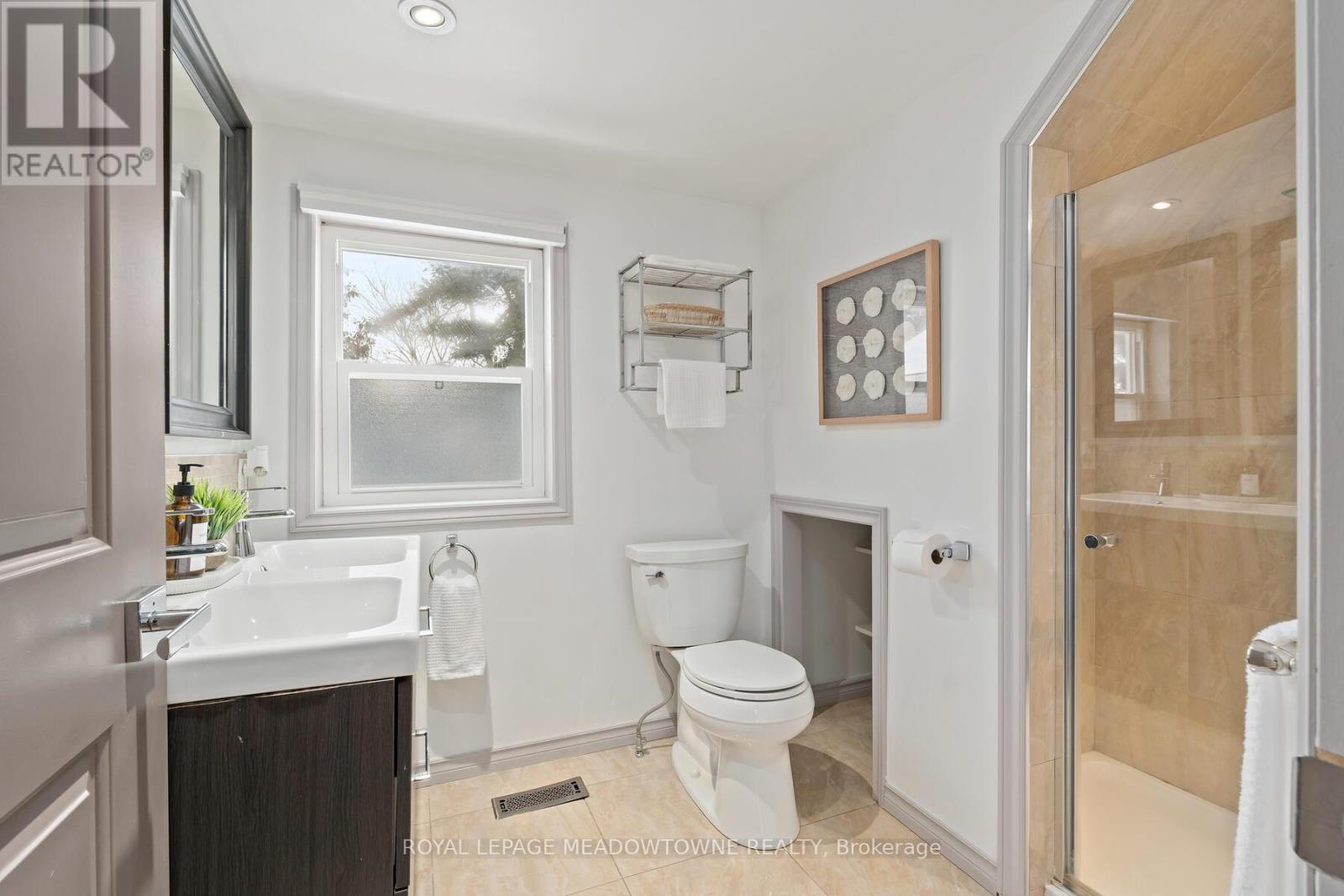 19 Union Street, Halton Hills, Ontario  L7G 3M1 - Photo 23 - W12822052