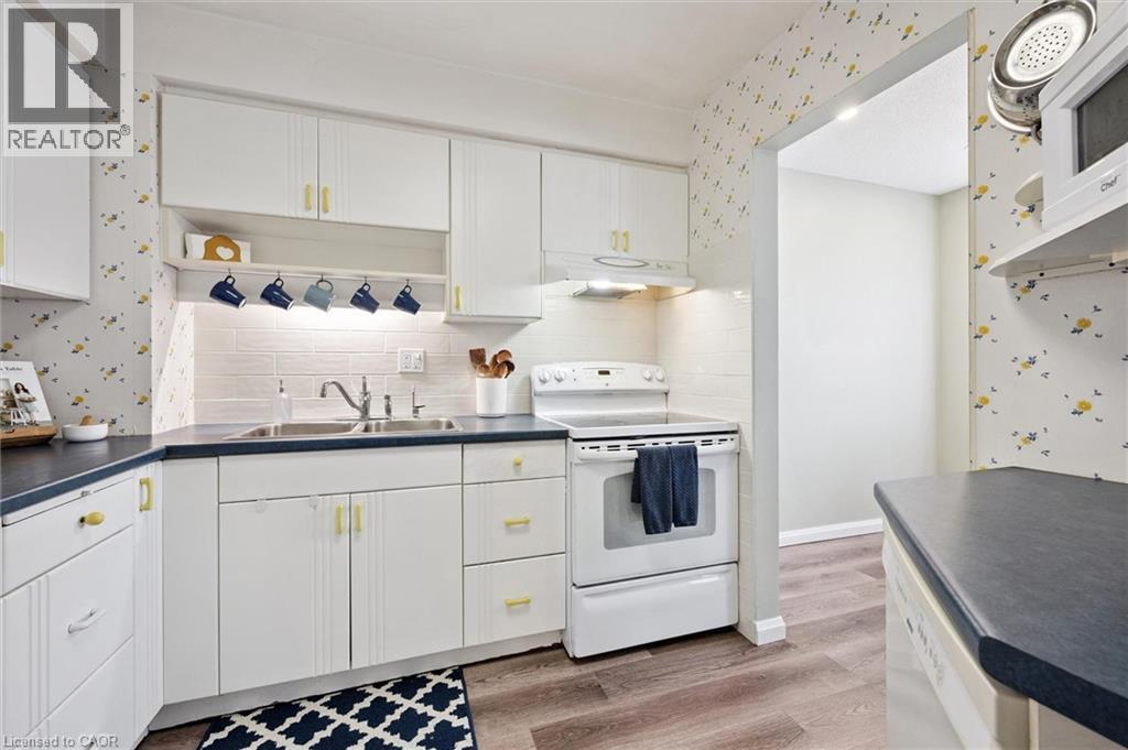 51 Paulander Drive Unit# 36, Kitchener, Ontario  N2M 5E5 - Photo 12 - 40805315